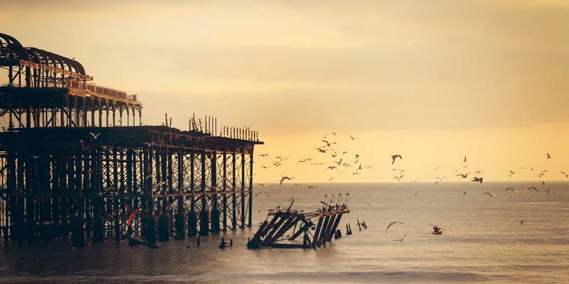 南宁雨季关节养护指南：融合壮医外敷与艾灸热疗的传统智慧